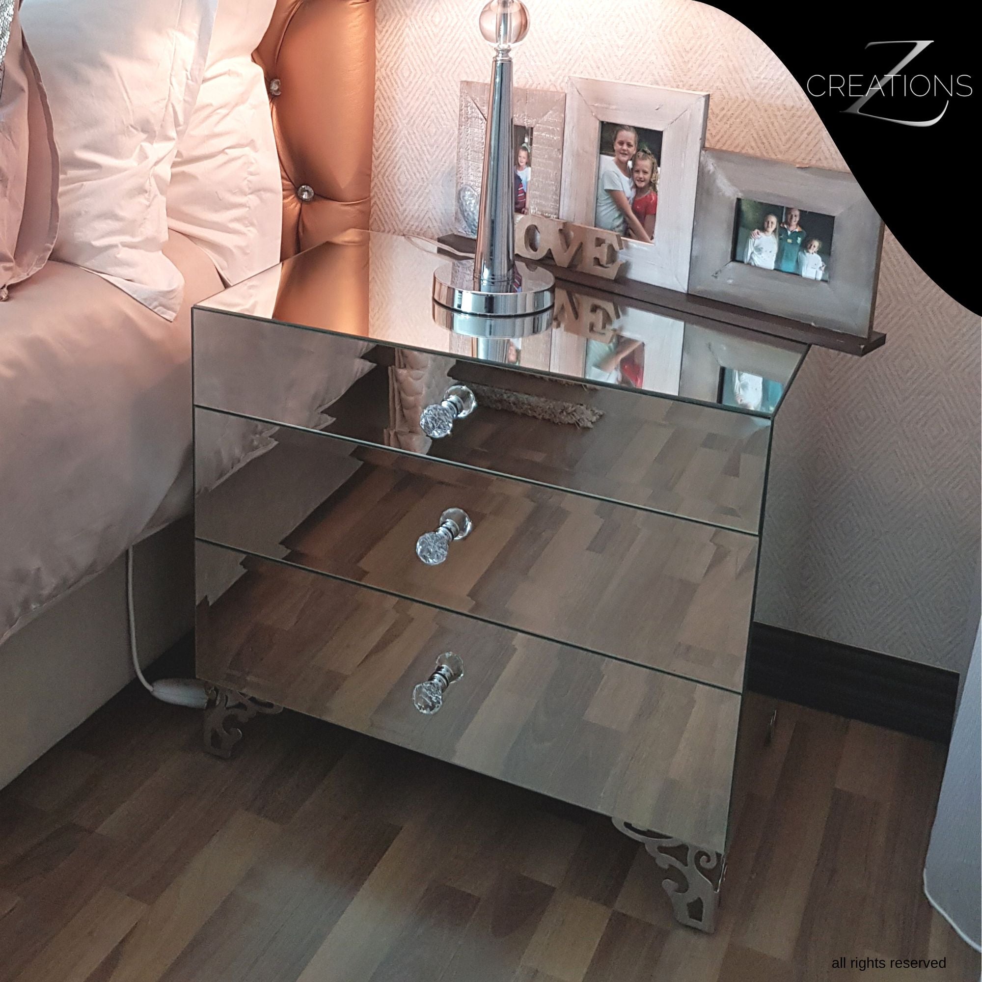 Mirror pedestals deals bedroom